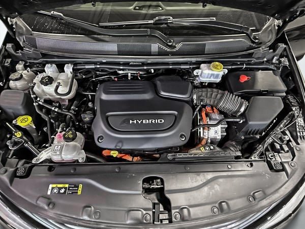 Chrysler Pacifica Hybrid Touring L 2019-25