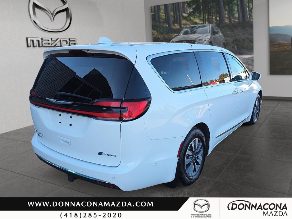 2022 Chrysler Pacifica Hybrid LIMITED-4