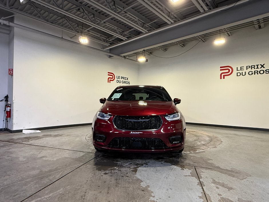 2023 Chrysler Pacifica Hybrid TOURING-7