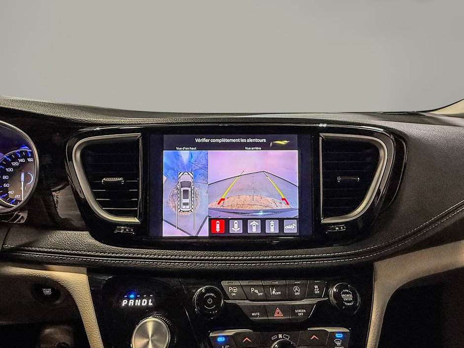 Chrysler Pacifica LIMITED AWD 2024-21