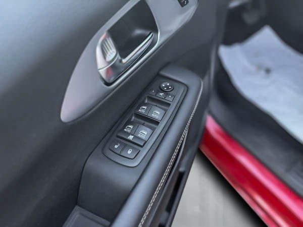 2025 Chrysler Pacifica LIMITED S-9