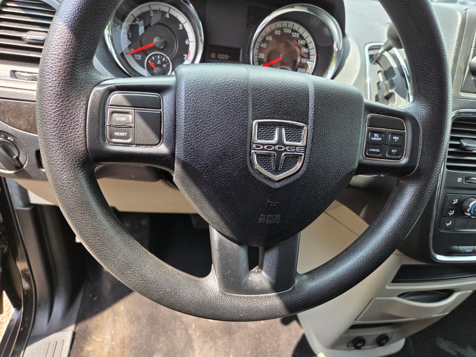 2015 Dodge Grand Caravan SE-12