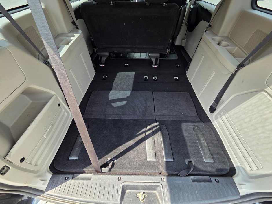 2015 Dodge Grand Caravan SE-15