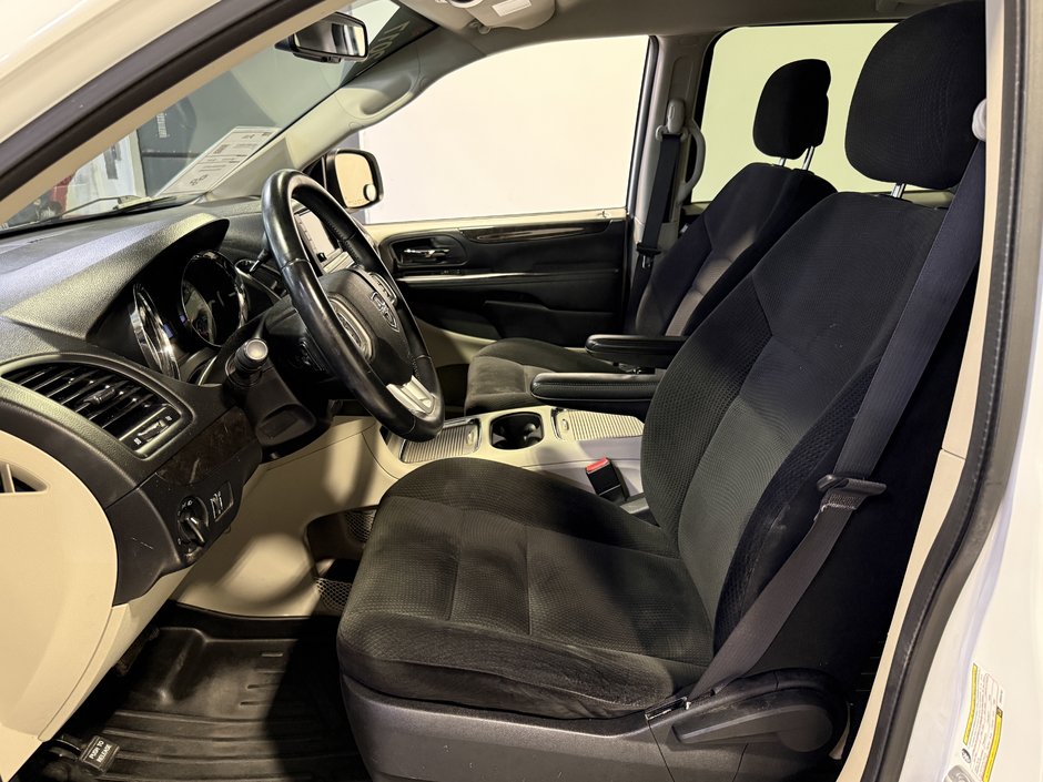 Dodge Grand Caravan SXT 2017-13