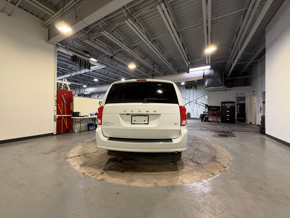 Dodge Grand Caravan SXT 2019-3