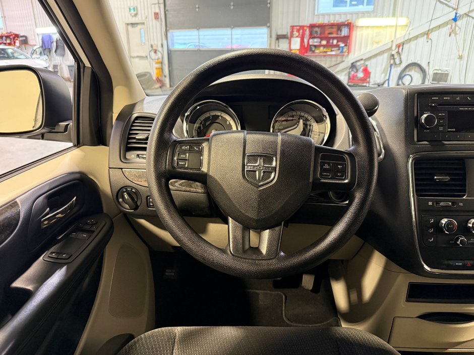 Dodge Grand Caravan SXT 2019-13