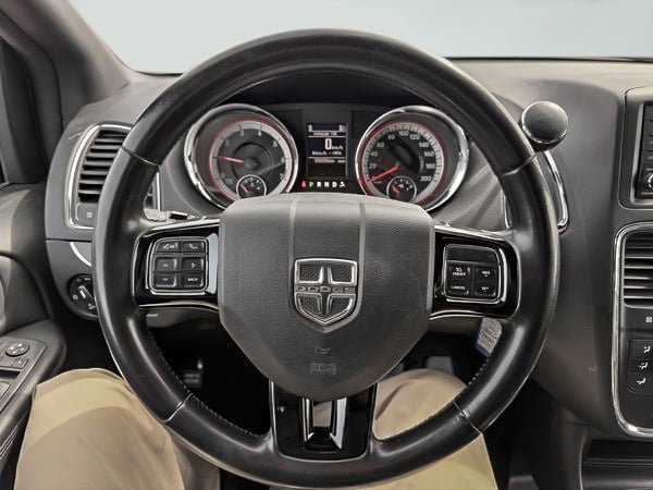 2020 Dodge Grand Caravan PREMIUM PLUS-14