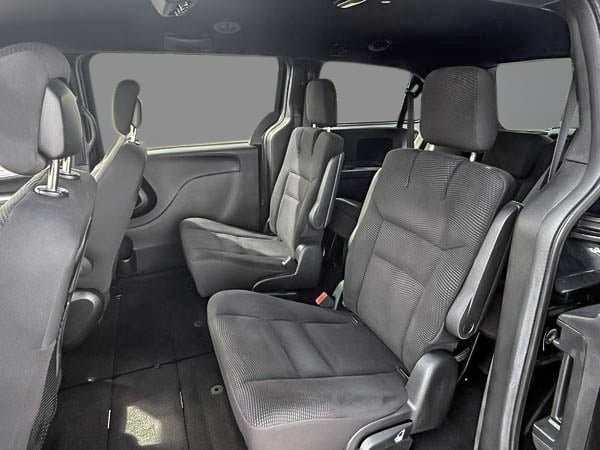 2020 Dodge Grand Caravan SE-21
