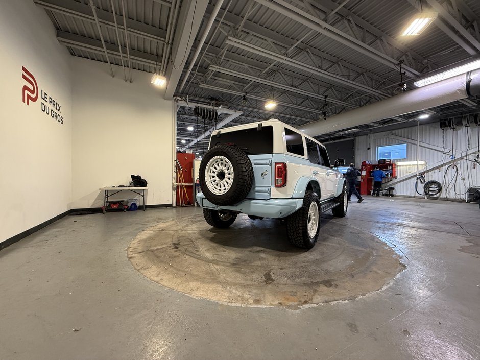 2025 Ford Bronco HERITAGE 4X4 +MAGS-2