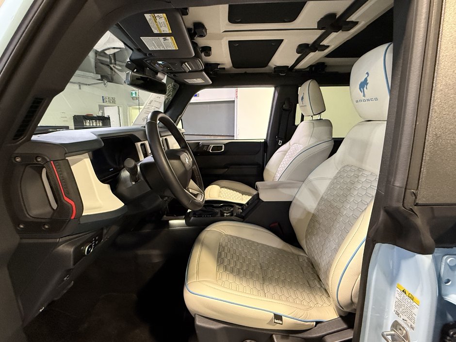 2025 Ford Bronco HERITAGE 4X4 +MAGS-13