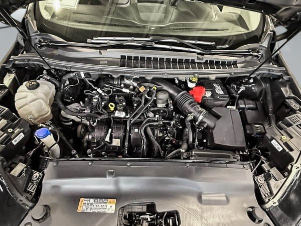 2021 Ford Edge Titanium-26