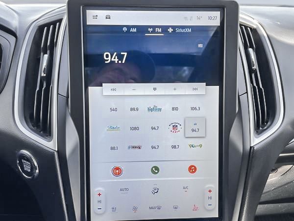 2022 Ford Edge SEL-17