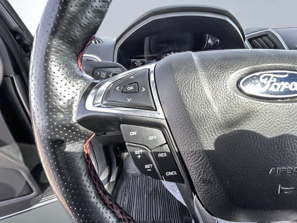 2022 Ford Edge SEL-12