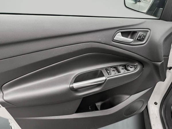 Ford Escape TITANIUM AWD 2017-9