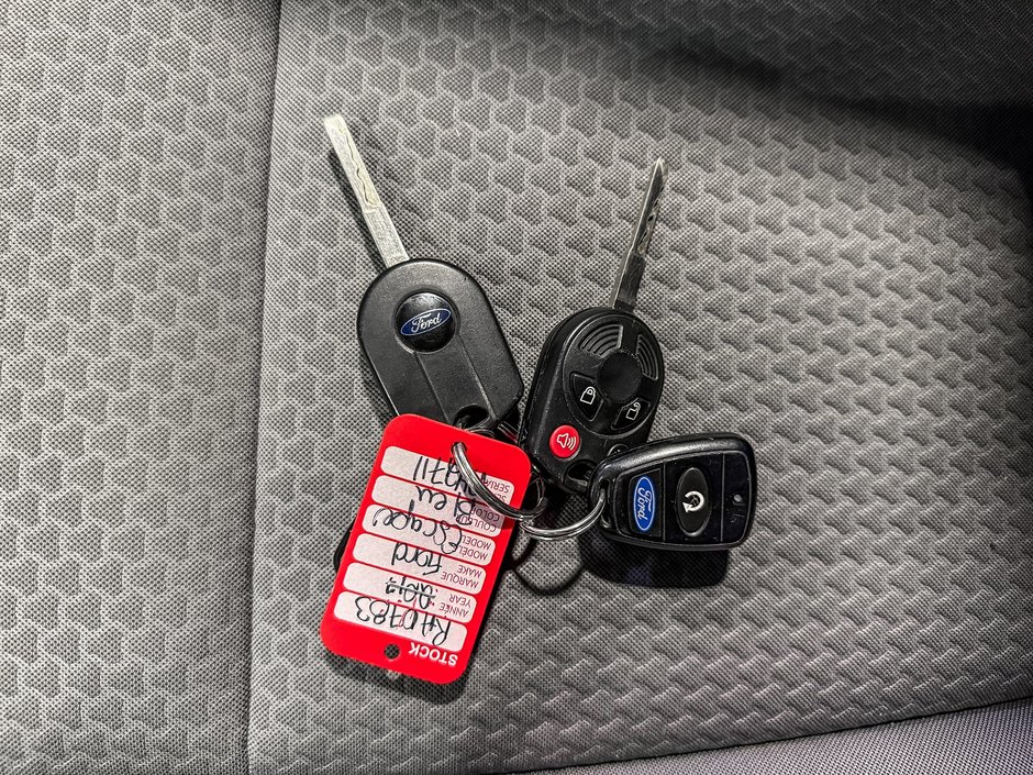 Ford Escape SE 2017-26