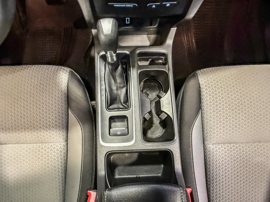 Ford Escape SE 2017-23