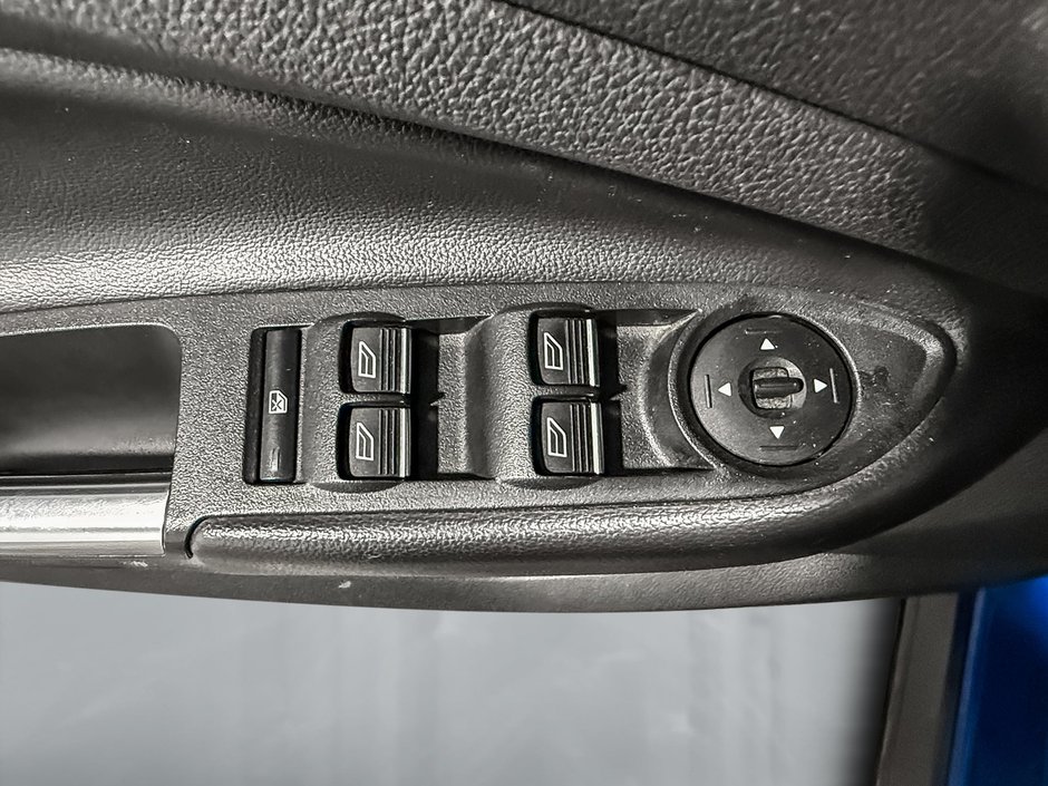 Ford Escape SE 2017-12