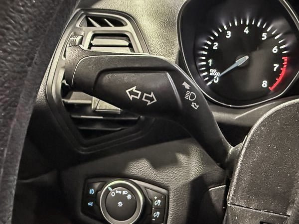 2019 Ford Escape SE-16