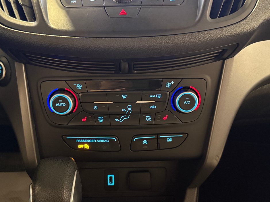 2019 Ford Escape SE-21