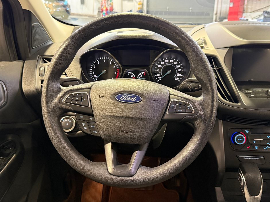 2019 Ford Escape SE-13