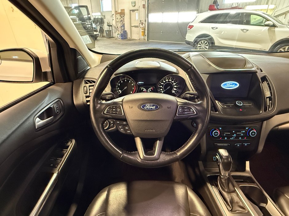 2019 Ford Escape SEL-15