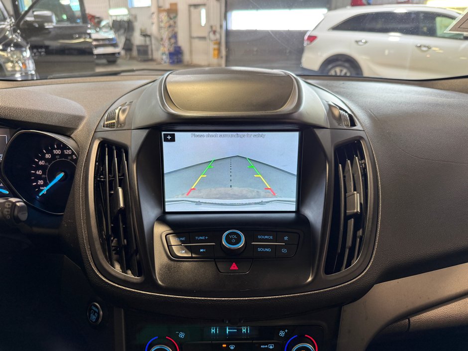 2019 Ford Escape SEL-22