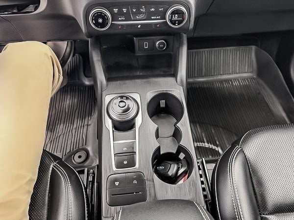 Ford Escape SEL 2020-23