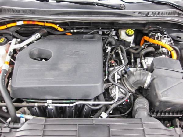 Ford Escape HYBRIDE TITANIUM 2020-26