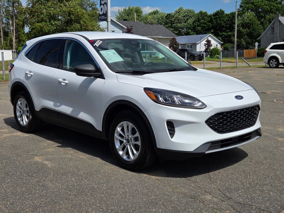 Ford Escape SE 2022-0