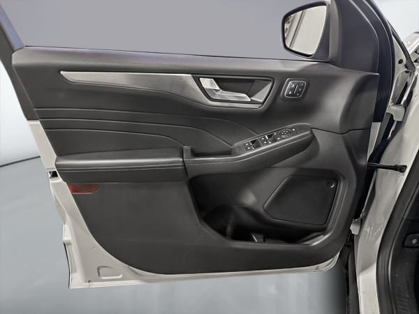 2022 Ford Escape TITANIUM PLUG IN-10
