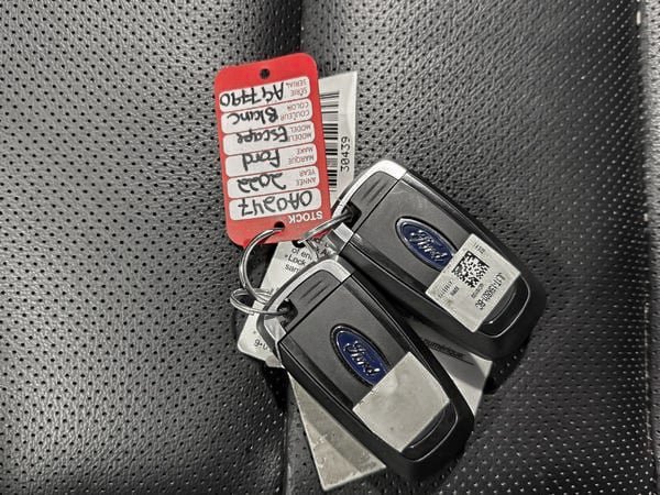2022 Ford Escape TITANIUM PLUG IN-26
