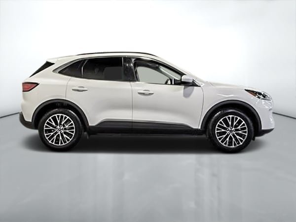 2022 Ford Escape TITANIUM PLUG IN-1