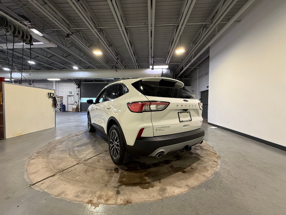 2022 Ford Escape TITANIUM PLUG IN-4