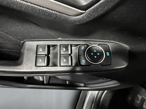 2022 Ford Escape SE-11
