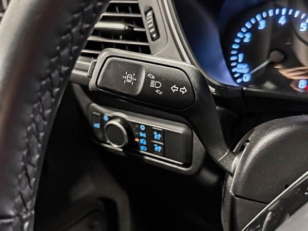2022 Ford Escape SE-16