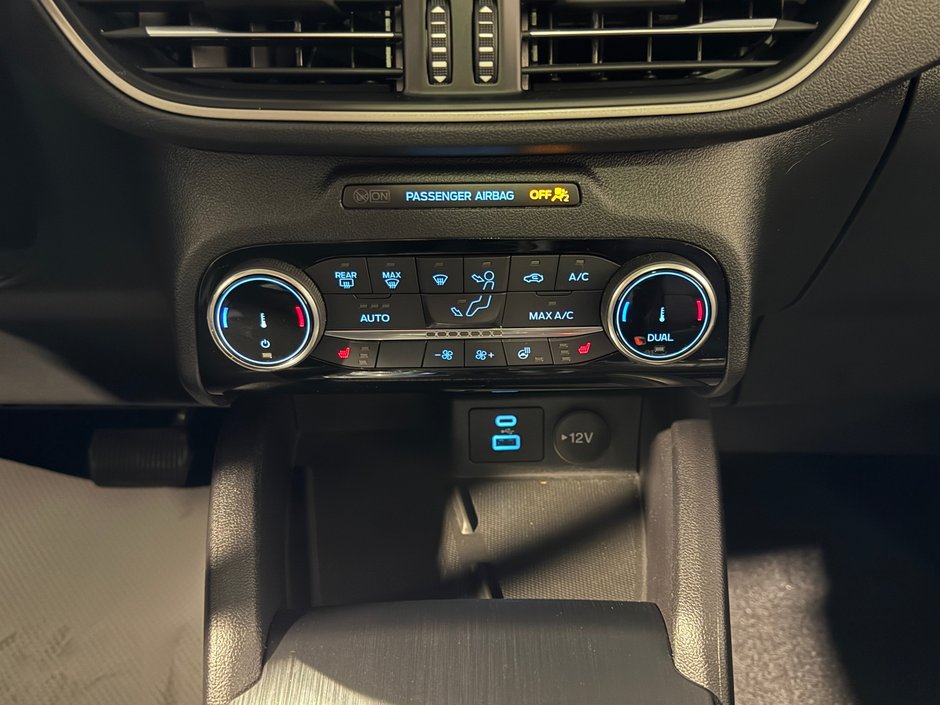 2022 Ford Escape SEL AWD-22