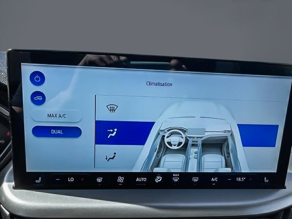 2023 Ford Escape PHEV-18