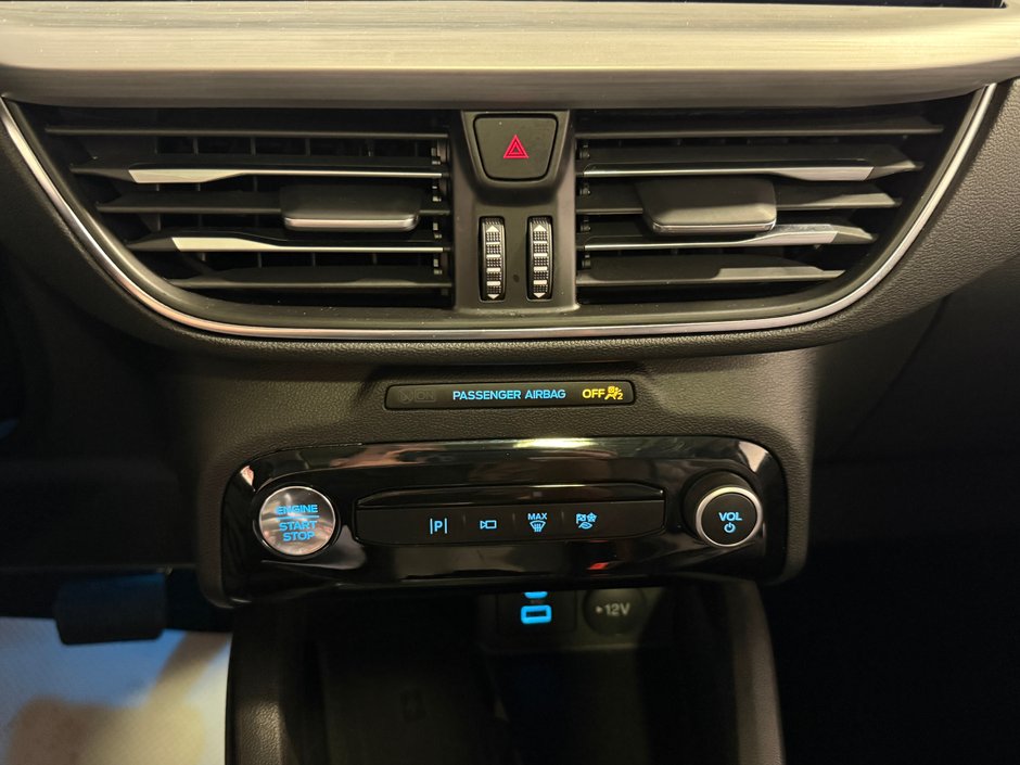 2023 Ford Escape PLATINUM HYBRID AWD-22