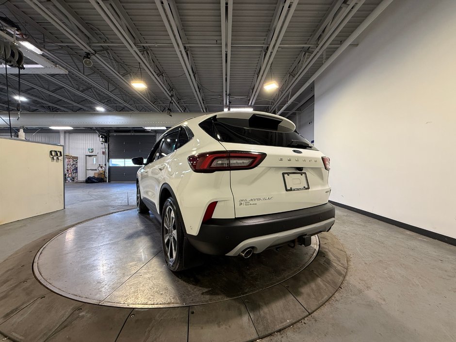 2023 Ford Escape PLATINUM HYBRID AWD-4