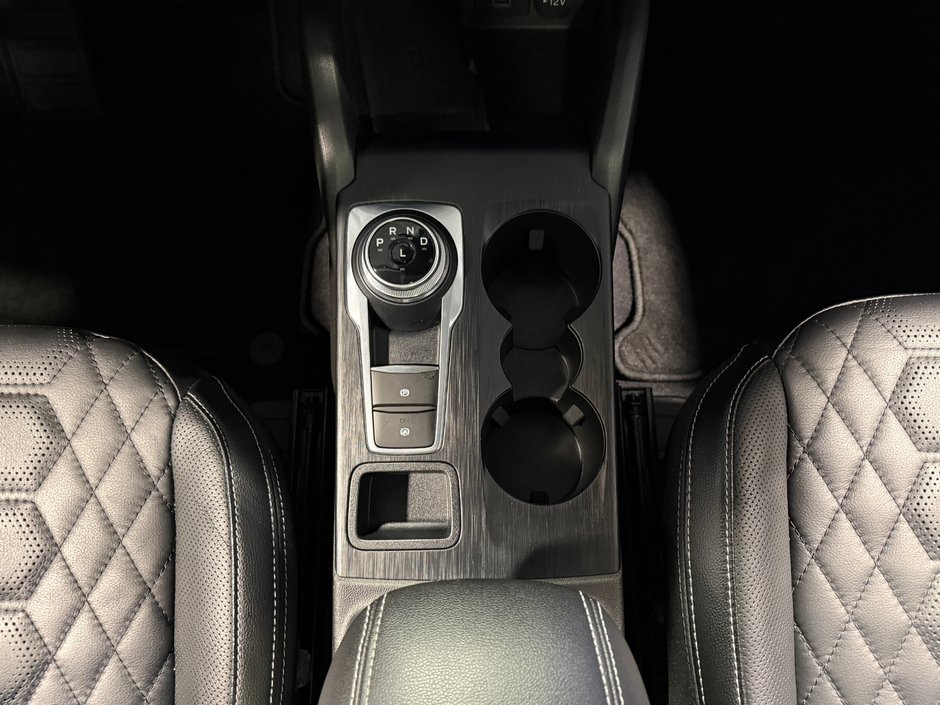 2023 Ford Escape PLATINUM HYBRID AWD-23