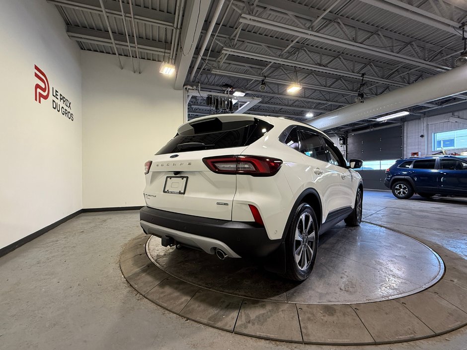 2023 Ford Escape PLATINUM HYBRID AWD-2