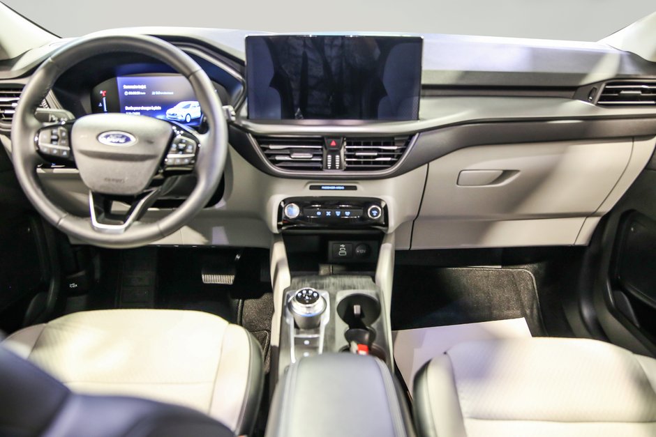 Ford Escape PHEV 2025-24