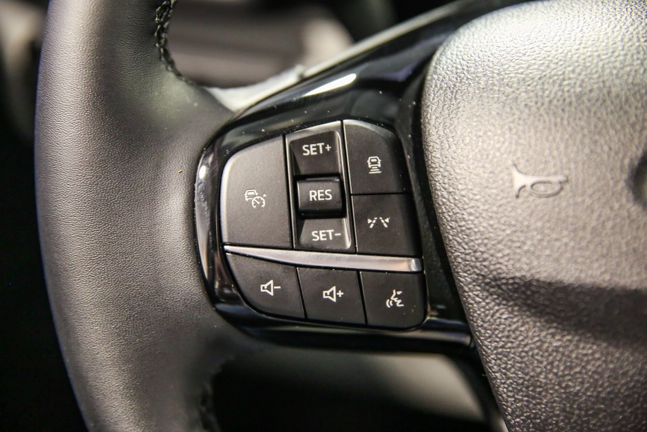 Ford Escape PHEV 2025-15