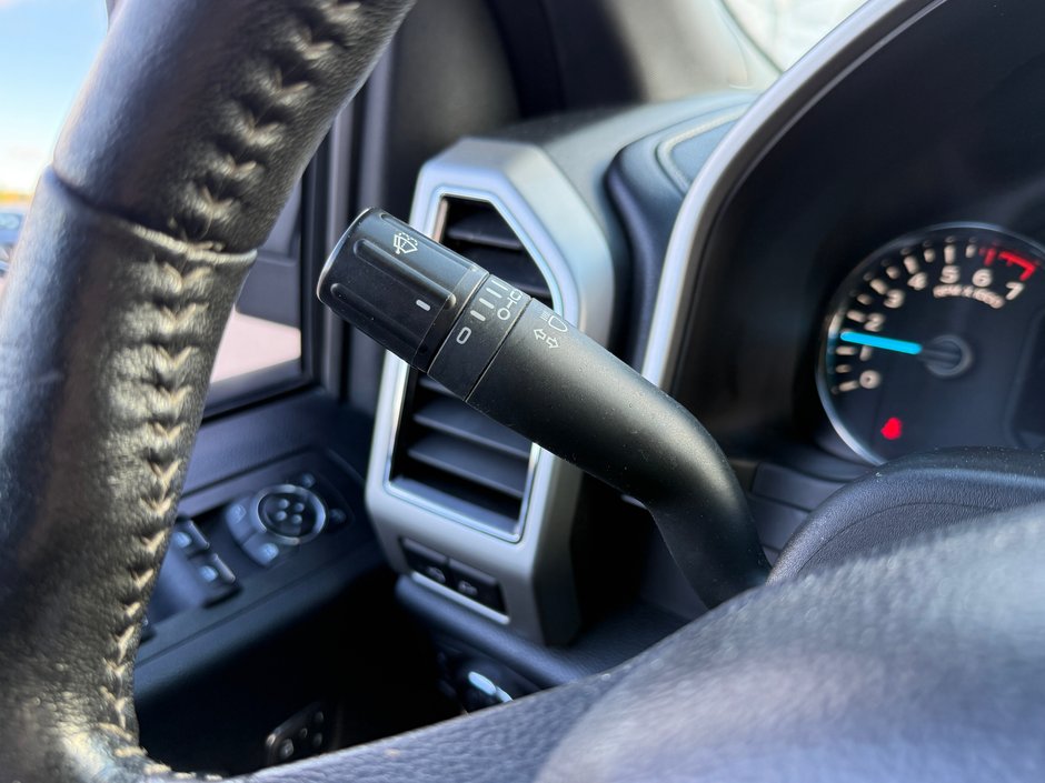 2020 Ford F-150 LARIAT-17