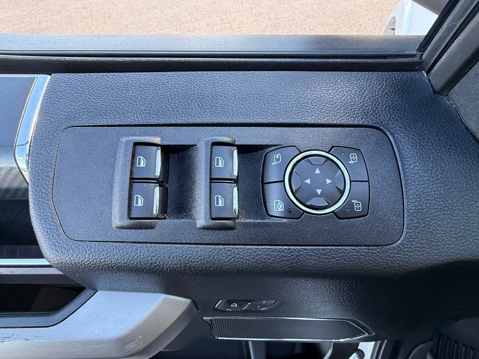 2020 Ford F-150 LARIAT-11