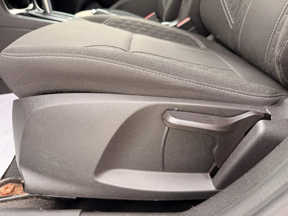 Ford Fiesta SE 2017-13