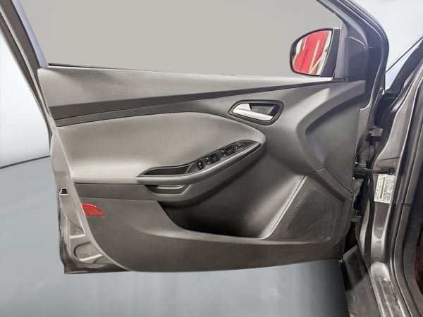 Ford Focus SE 2013-10