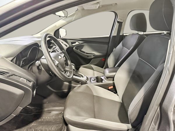 Ford Focus SE 2013-12