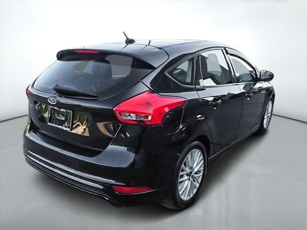 2016 Ford Focus SE-4