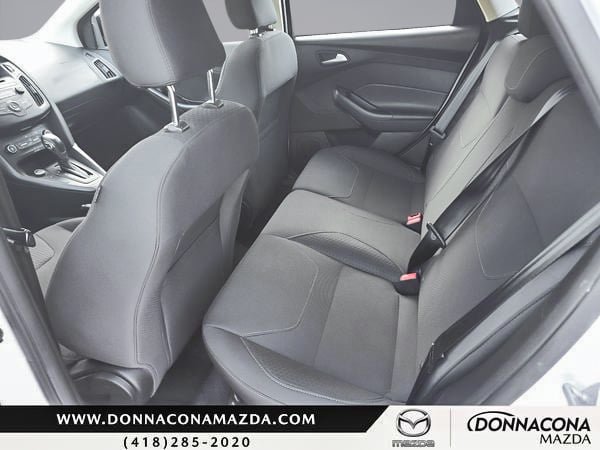 2016 Ford Focus SE-9